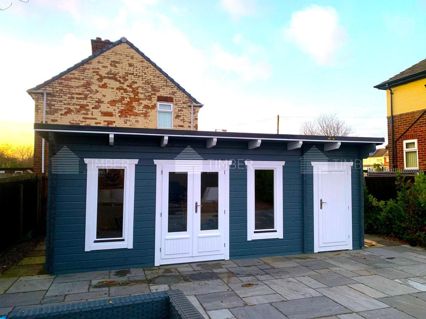 EUROPA Log Cabin + Sleeping Loft | 8.0x9.0m