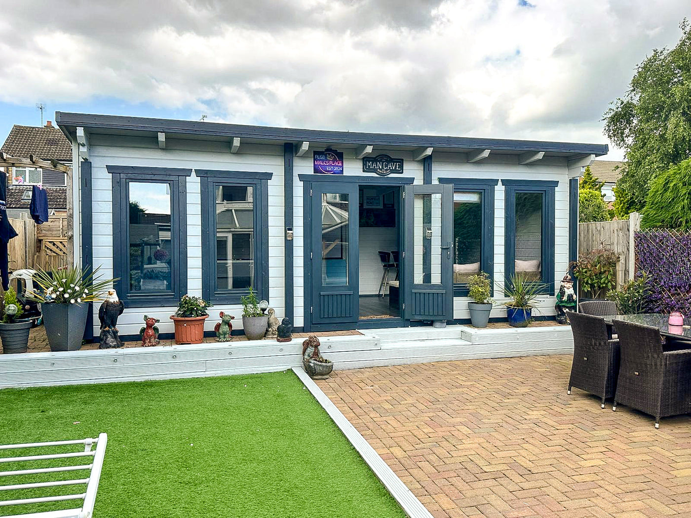 Garden Bar - Timber Building Specialists