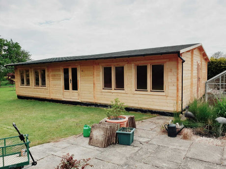 Log cabins for gardens - Timber Building Specialists