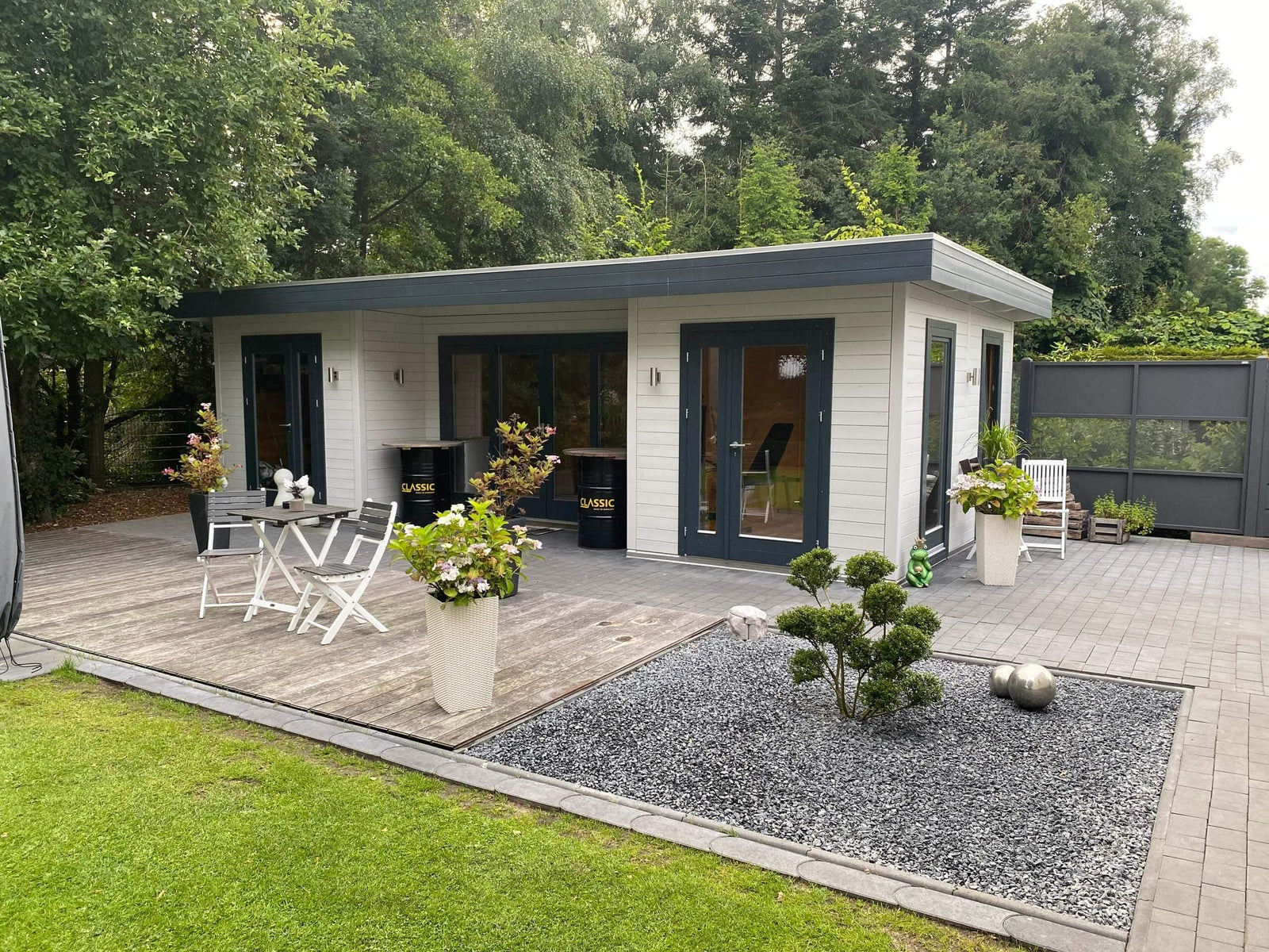 Solair Log Cabin | 4.0x8.5m