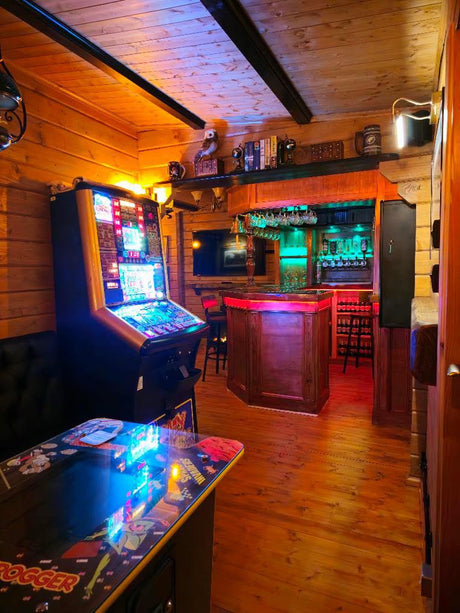 TBS113 Log Cabin | 4.0x2.5m