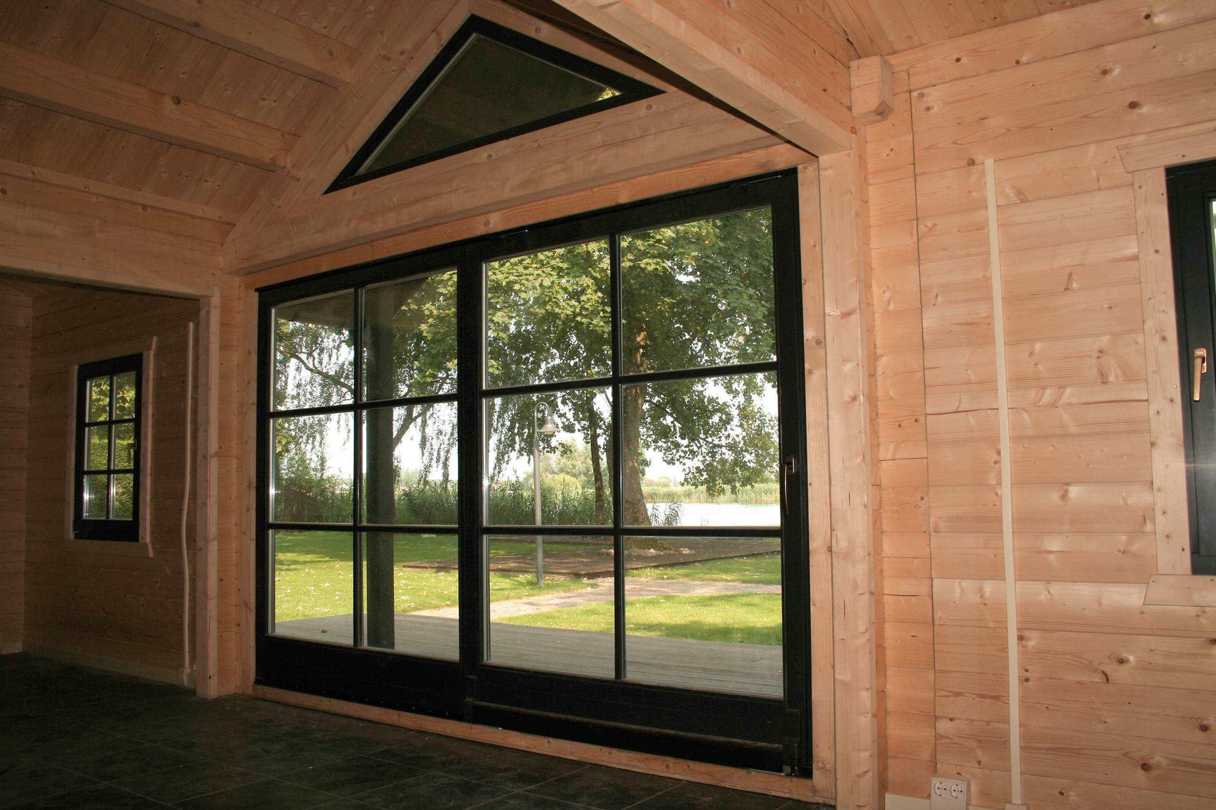 Lennox Log Cabin Lodge | 8.4x4.5m - Timber Building Specialists