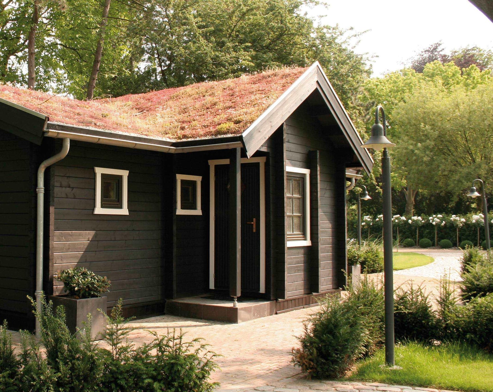 Lennox Log Cabin Lodge | 8.4x4.5m - Timber Building Specialists
