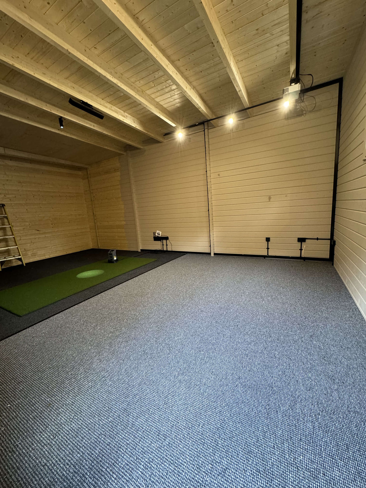 Pinehurst Golf Simulator Log Cabin | 8.0x5.0m