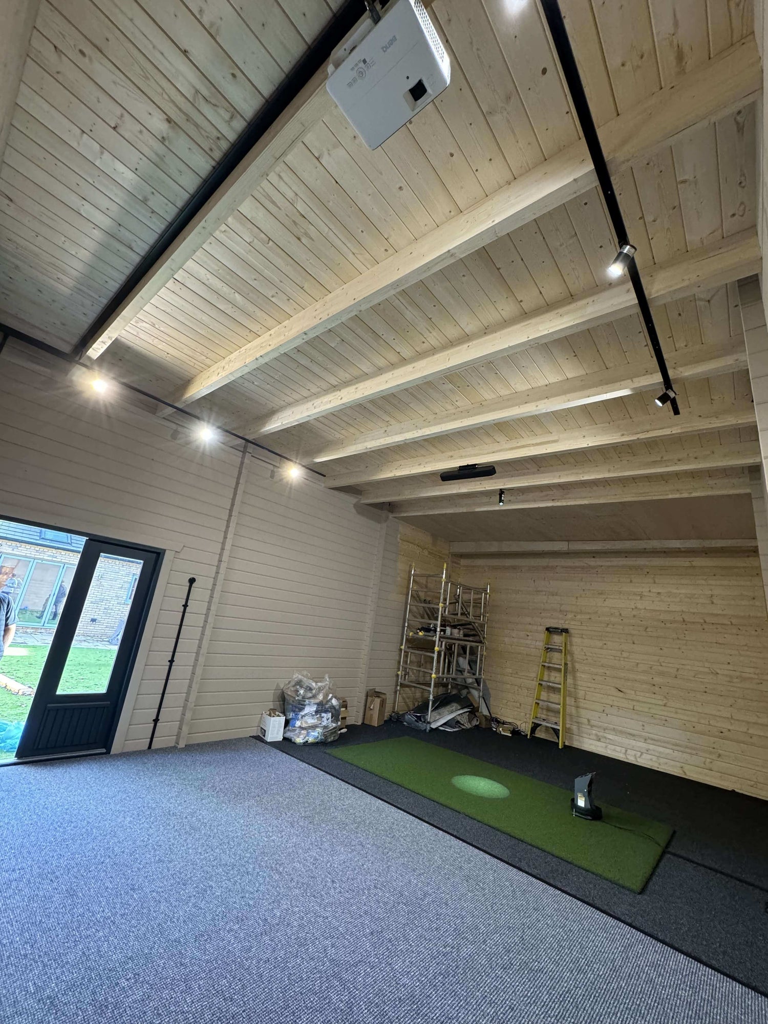 Pinehurst Golf Simulator Log Cabin | 8.0x5.0m - Golf Sim Room - Timber Building Specialists