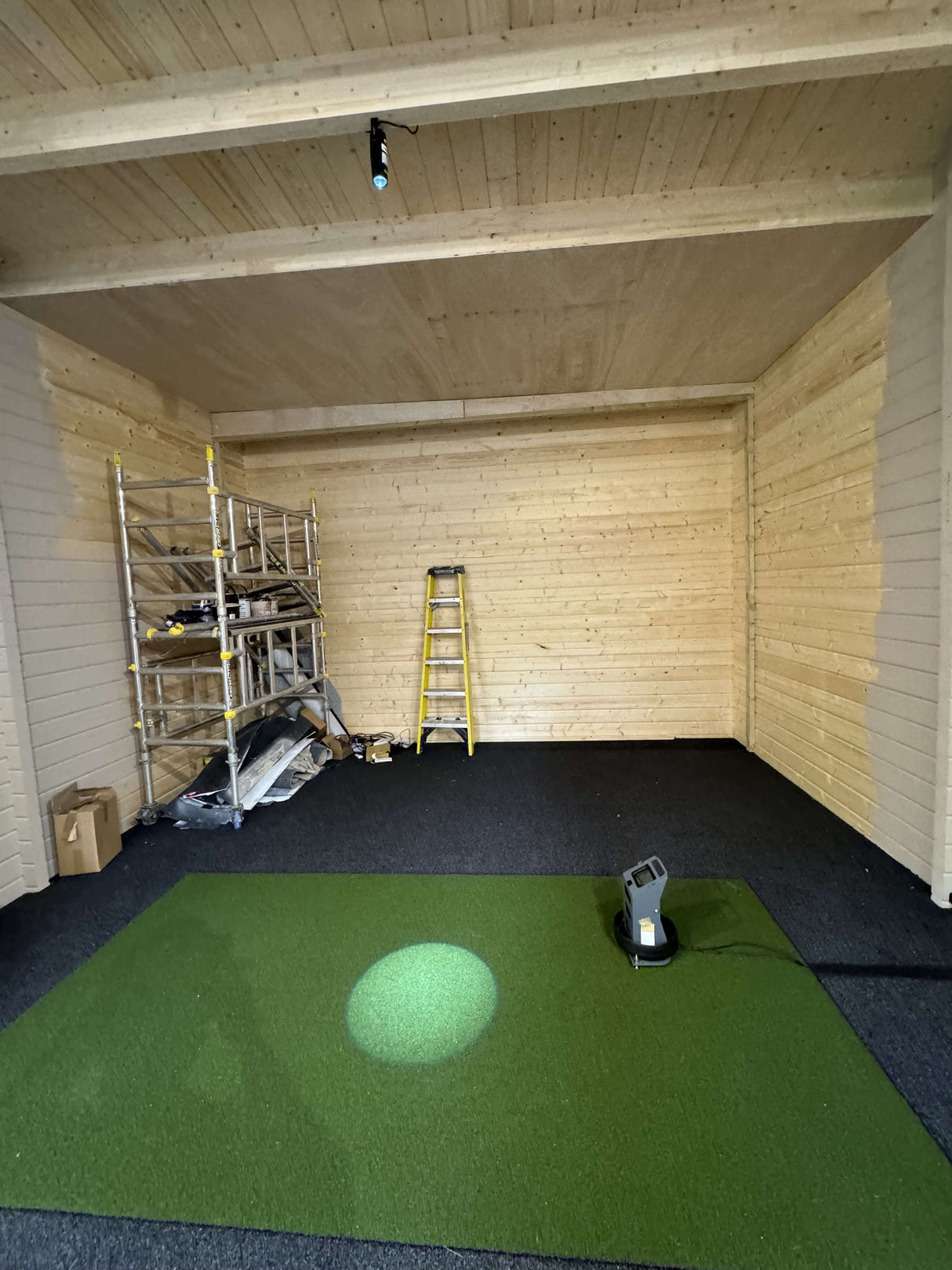 Pinehurst Golf Simulator Log Cabin | 8.0x5.0m