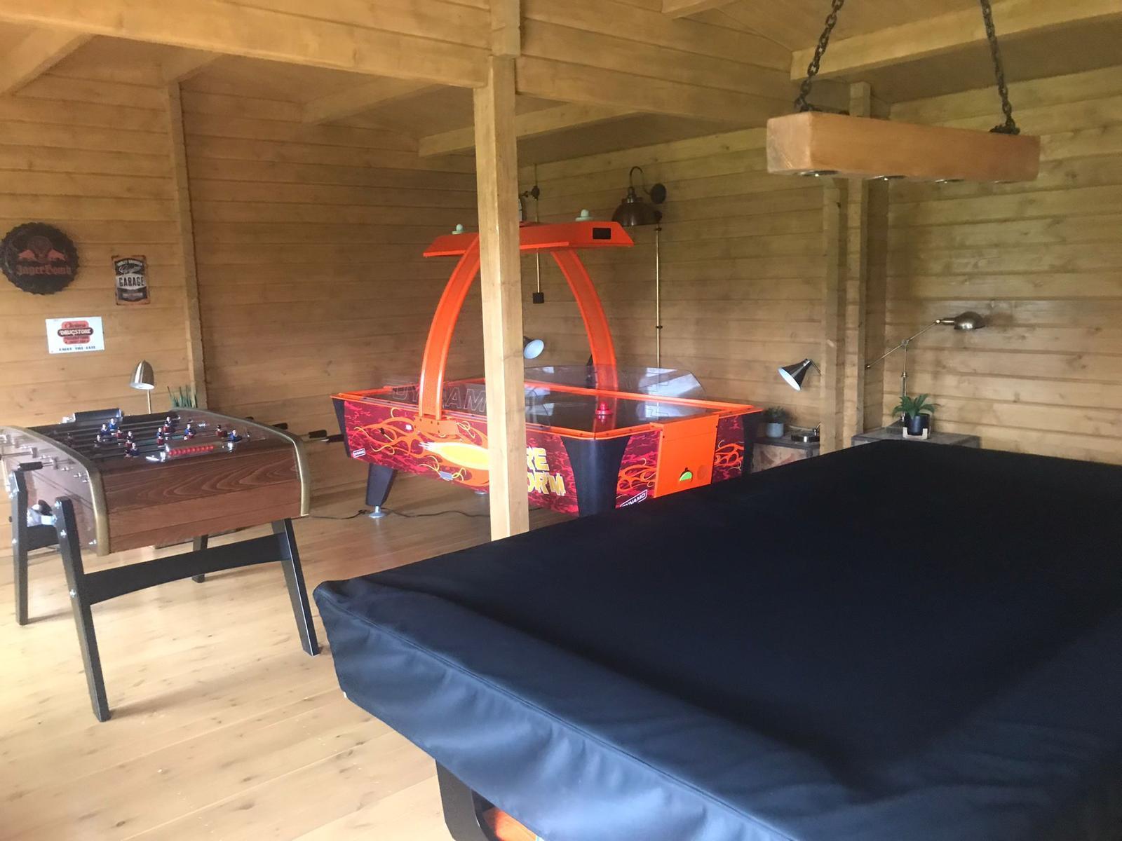 TBS156 Log Cabin | 10.0x6.0m - Timber Building Specialists