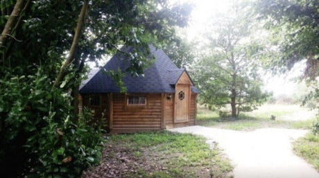 Premium BBQ Hut 25 m2 In Woods