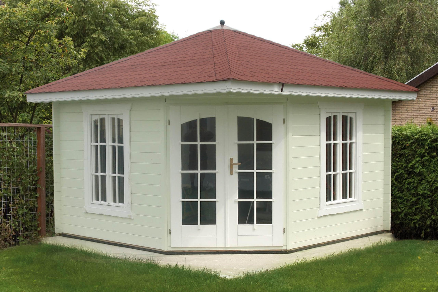 Panta 8 Corner Log Cabin | 3.4x3.4m