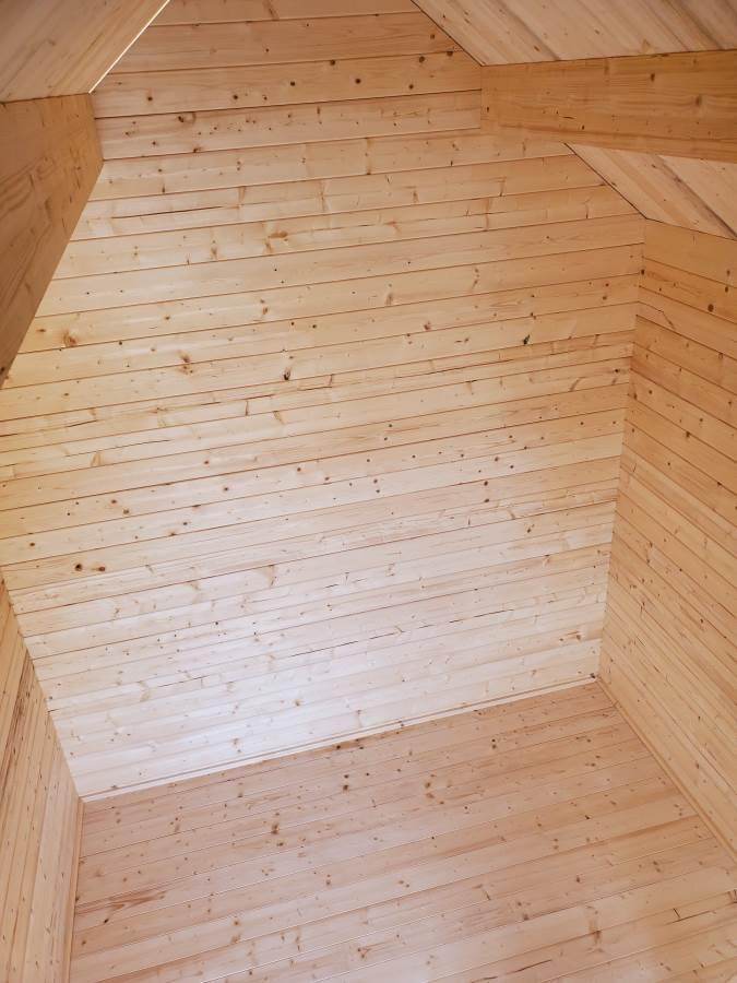 BUNKIE Log Cabin Interior Photo