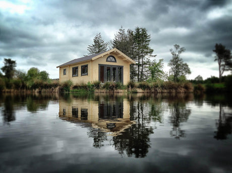 Riverhouse Log Cabin | 4.5x8.5m - Timber Building Specialists